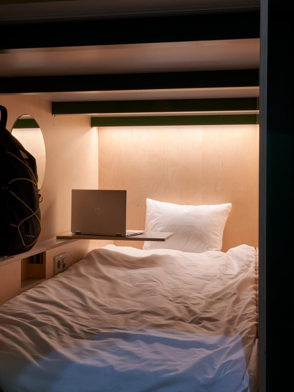 Bed, bunk bed