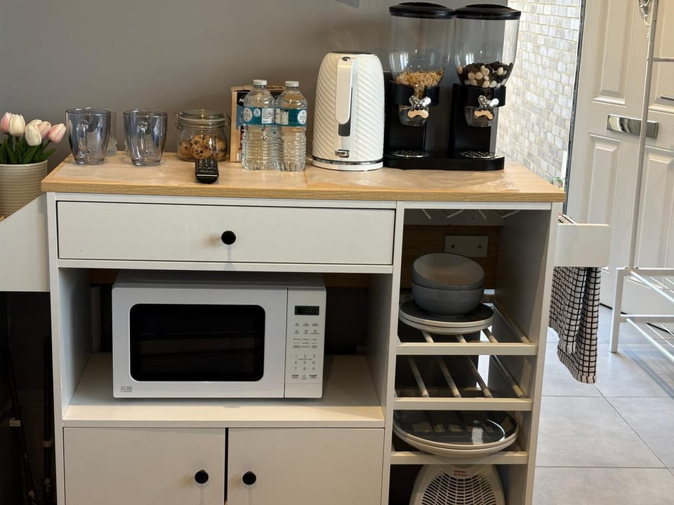 Coffee/tea facilities, Kitchen or kitchenette