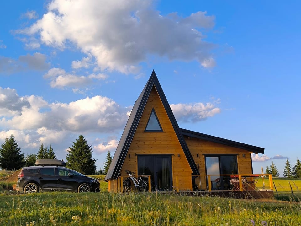 Property building, Day, Natural landscape