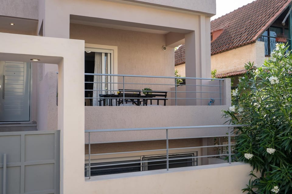 Property building, Balcony/Terrace