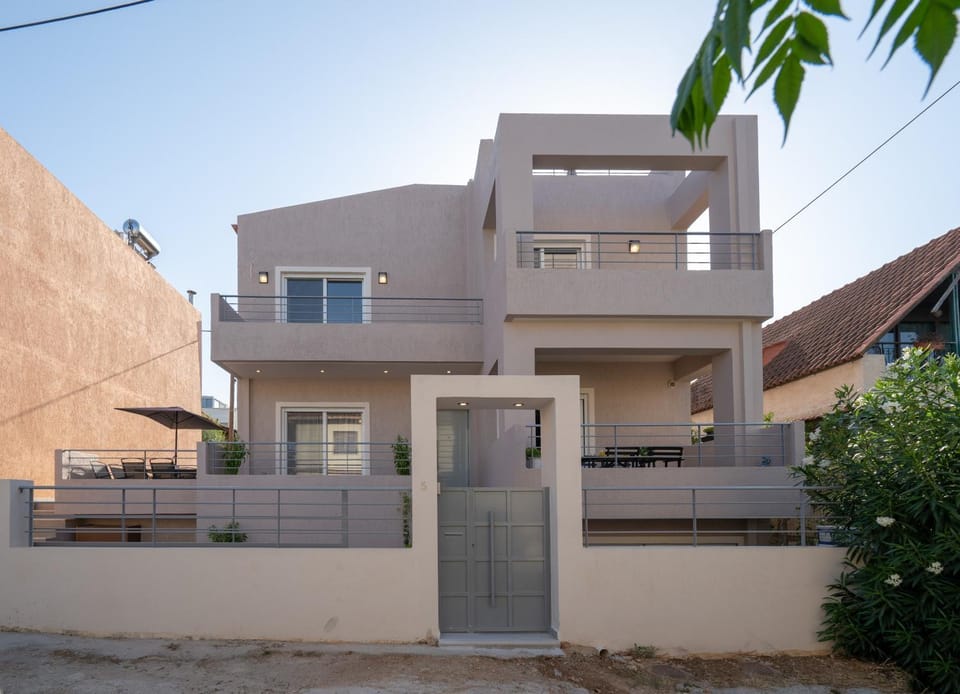 Property building, Day