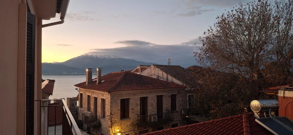Lepanto Port Vibes - Apartment in the Heart of Town Apartment in Peloponnese, Western Greece and the Ionian