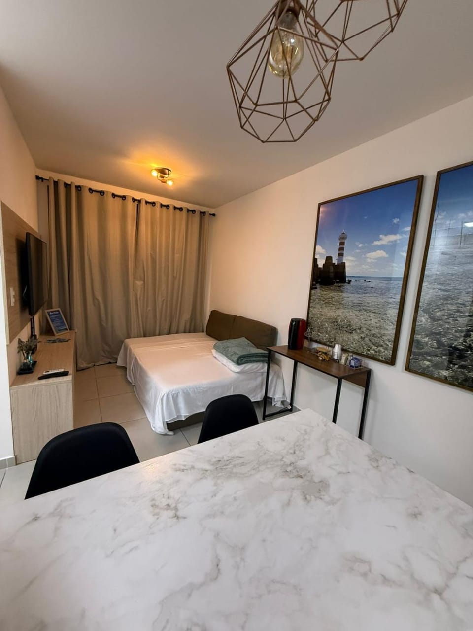 Communal lounge/ TV room, Bed, TV and multimedia, Living room