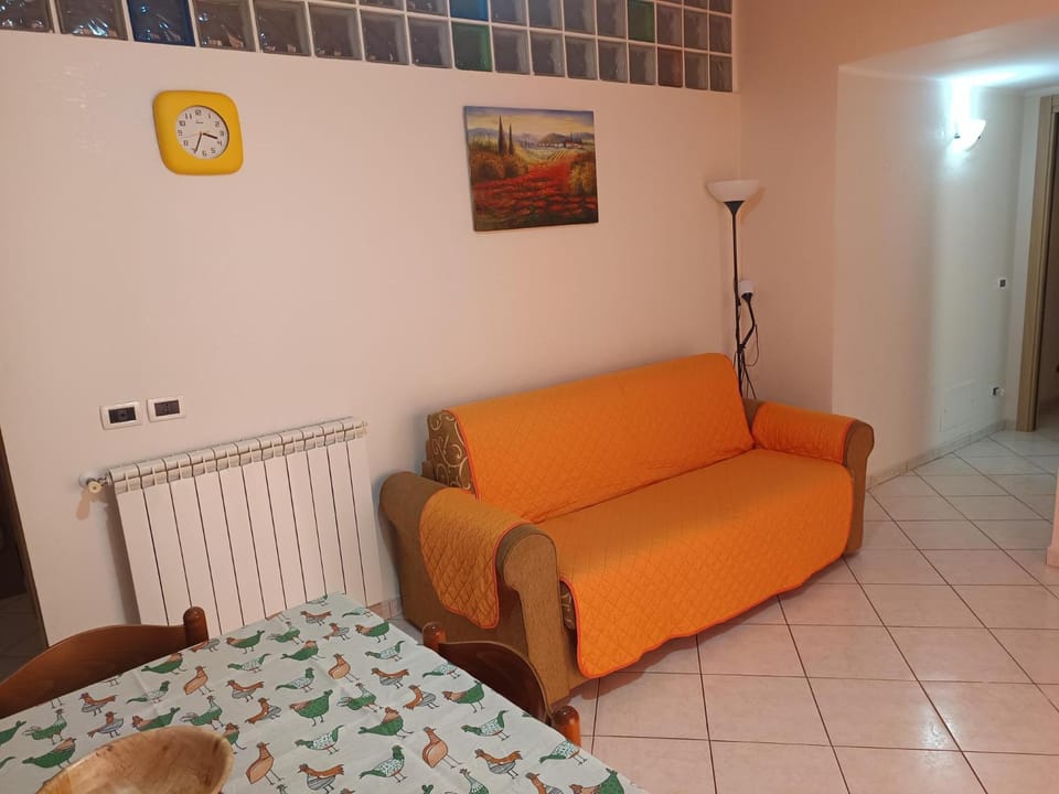Bed, Living room, Seating area