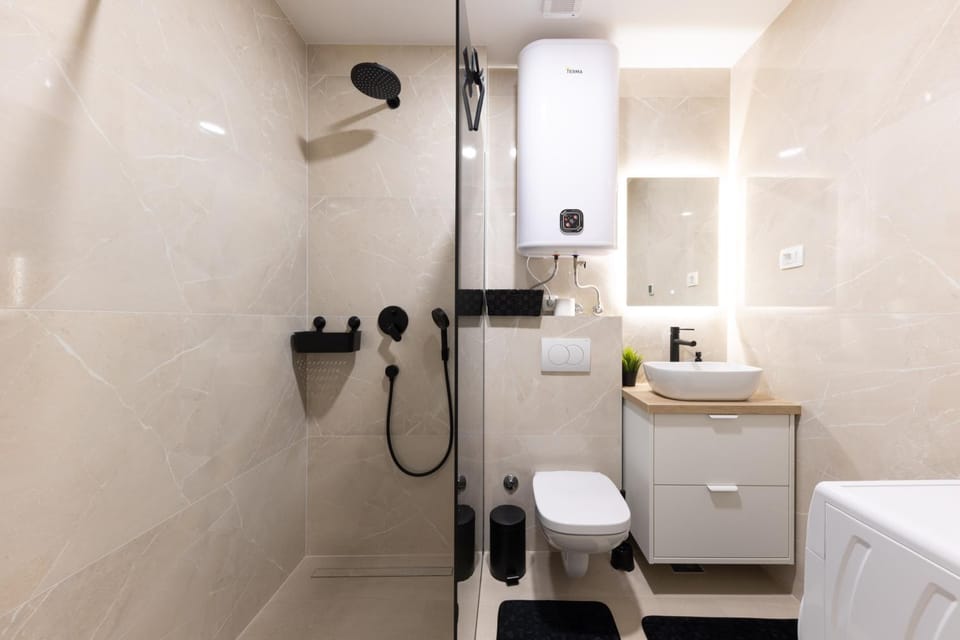 Shower, Toilet, Bathroom