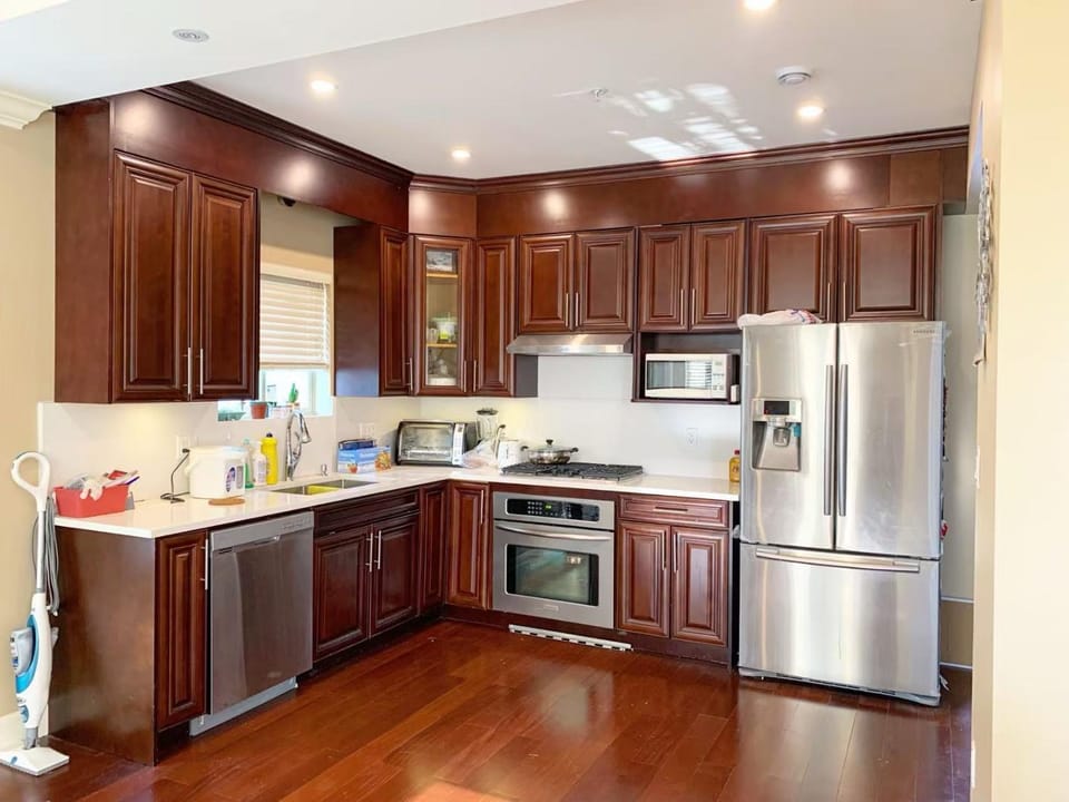 dishwasher, oven, toaster
