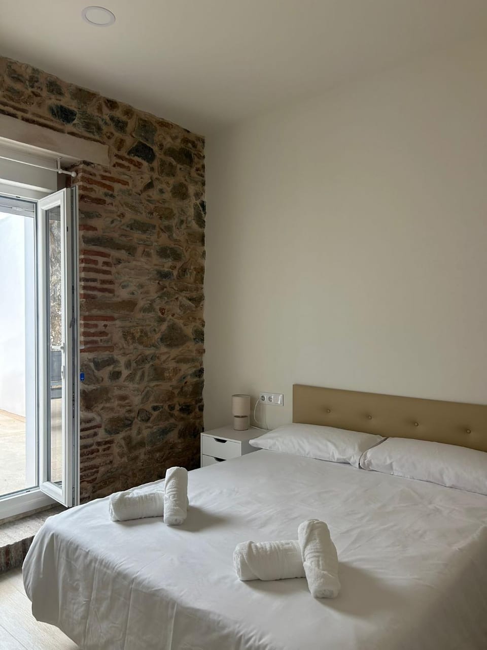 Apartamentos Puerta los Castañares B Apartment in Sierra Norte de Sevilla