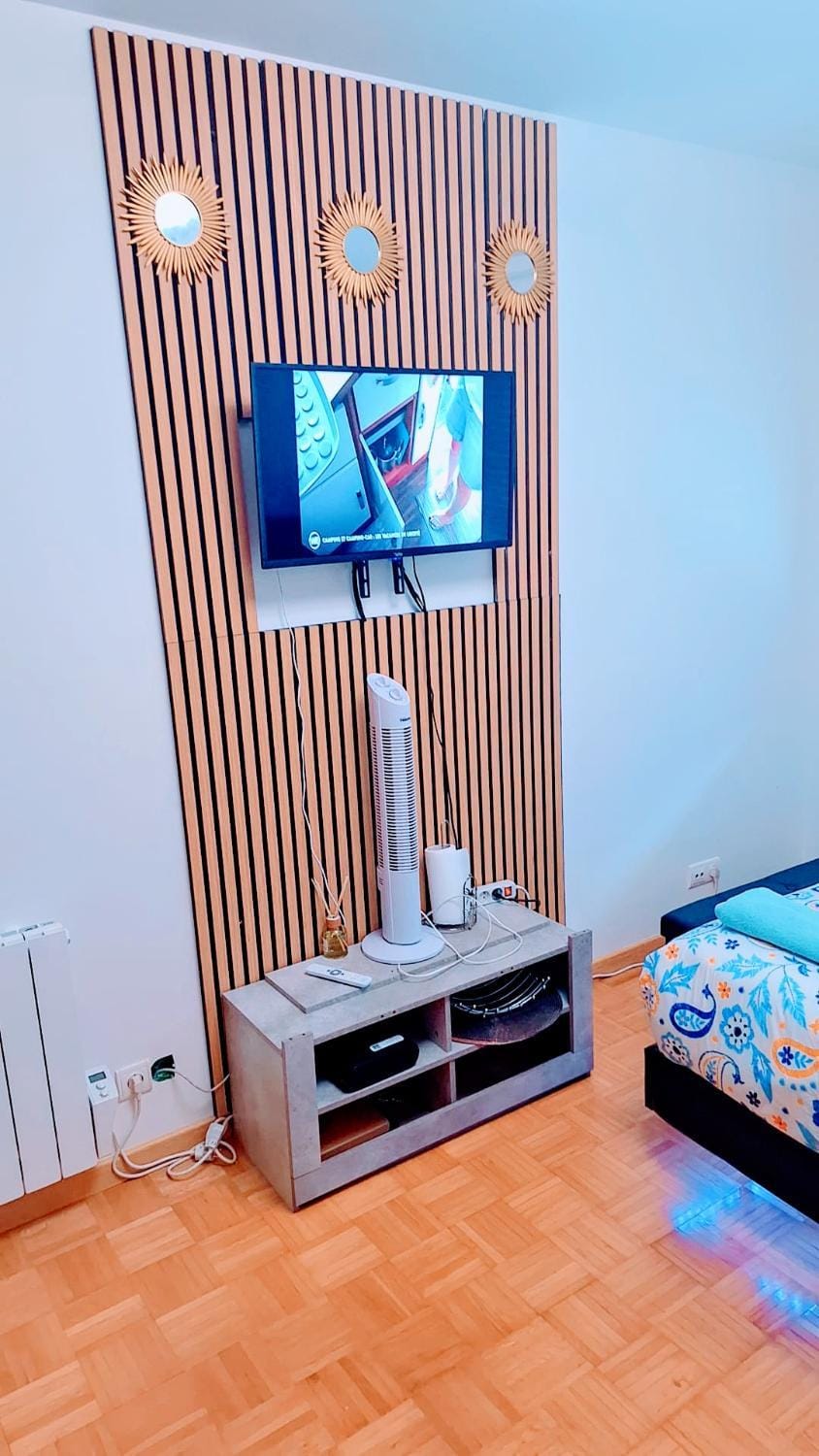 Studio pour voyageurs nomades en face du tramway Apartment in Île-de-France