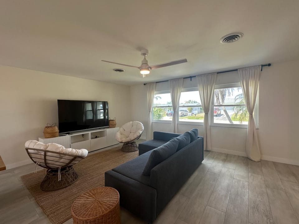 Beautiful 2-bedroom, 2-bathroom in Rotonda West House in Rotonda West