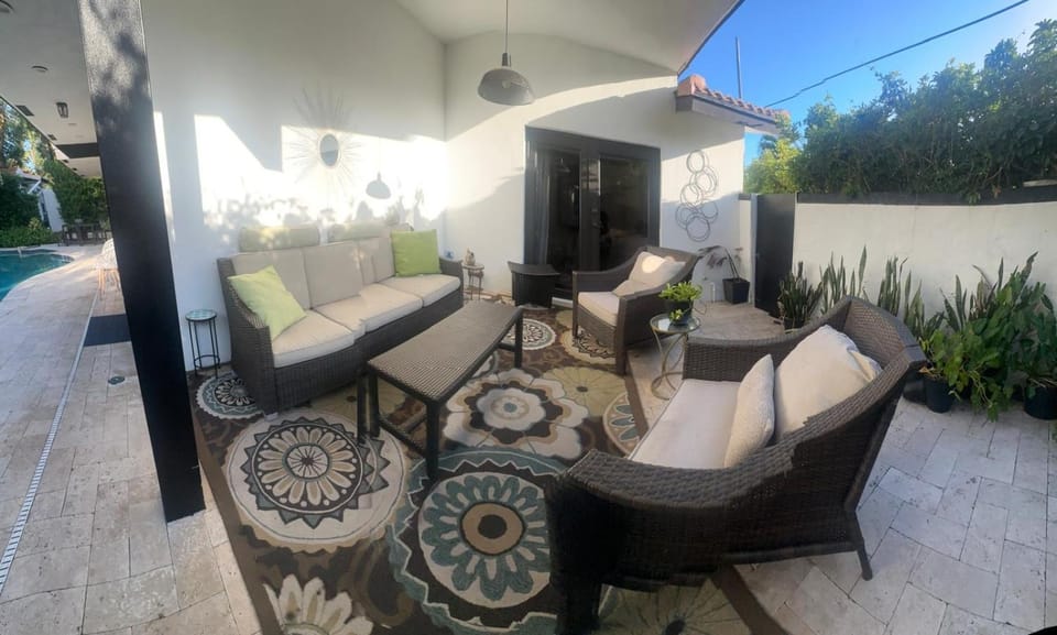Seating area