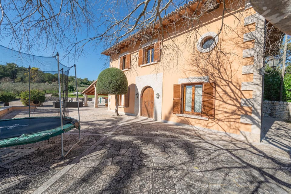 Property building, Spring, Day
