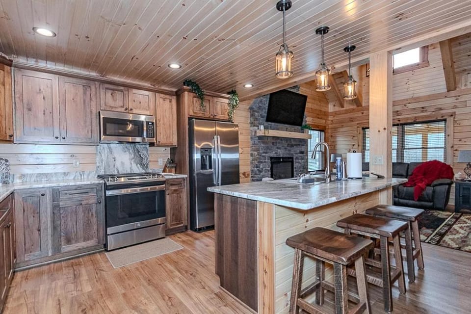 Woodside Retreat House in Lake Erie
