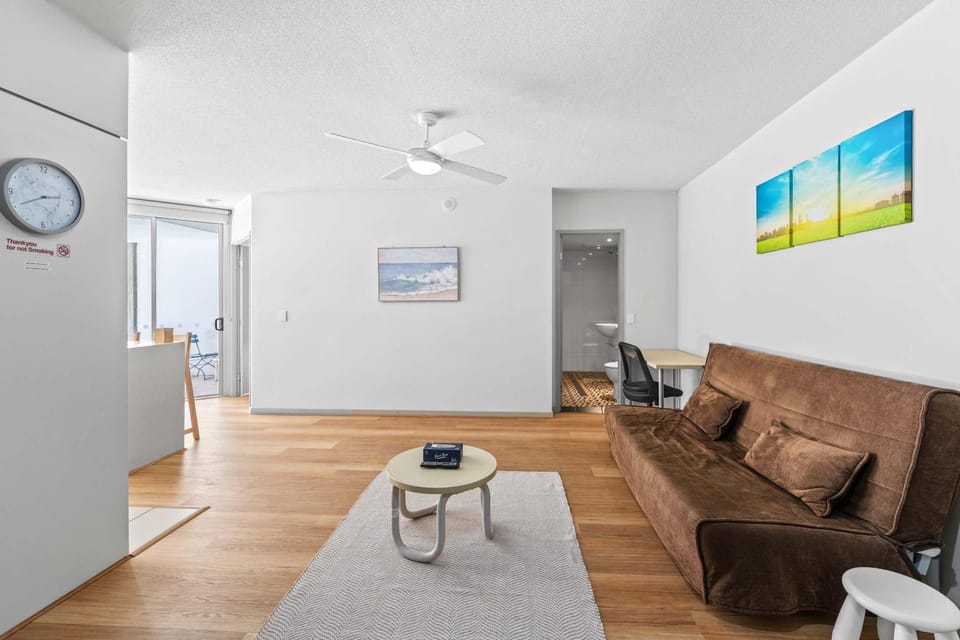 CASSA KG - 1B1B Modern Apartment Close to QUT & City Apartment in Brisbane