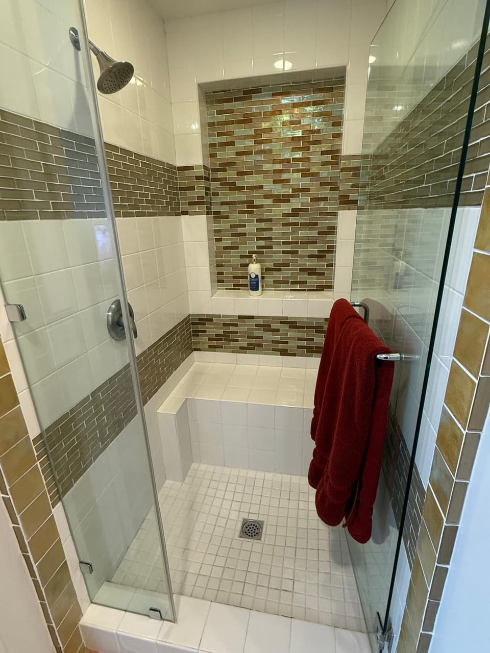 Shower, Bathroom, towels