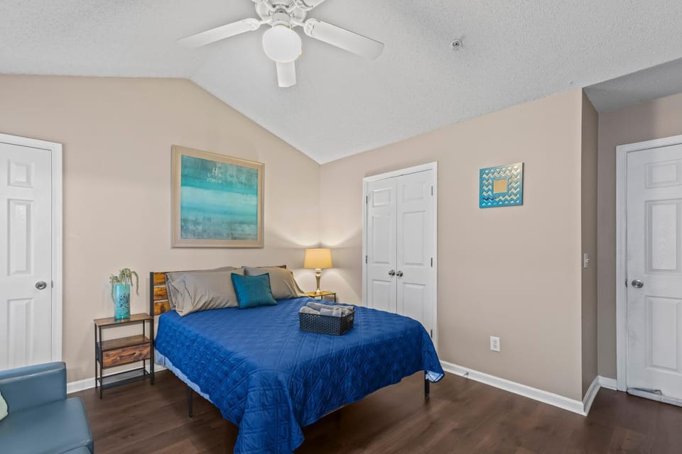 Bed, Bedroom
