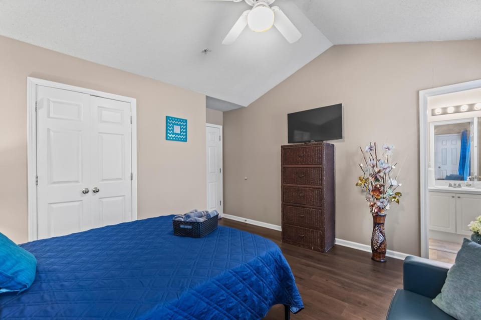 Bed, Bedroom