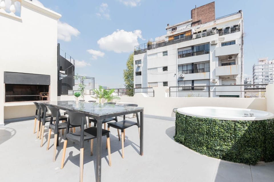 View (from property/room), Balcony/Terrace, Dining area