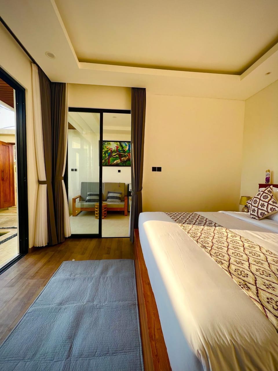 Bed, Photo of the whole room, Bedroom