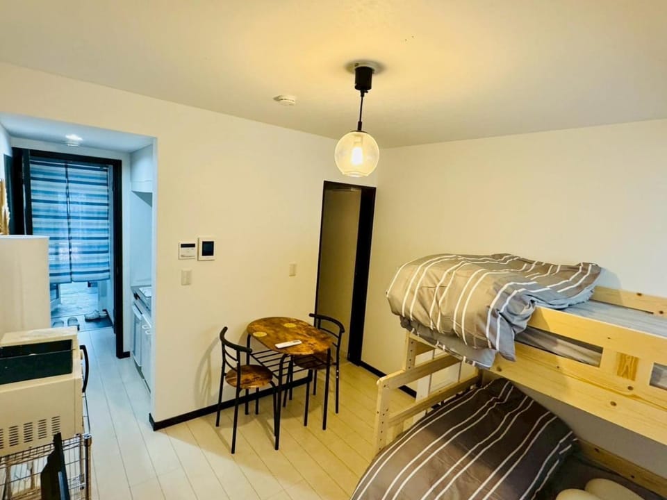 Bed, Living room