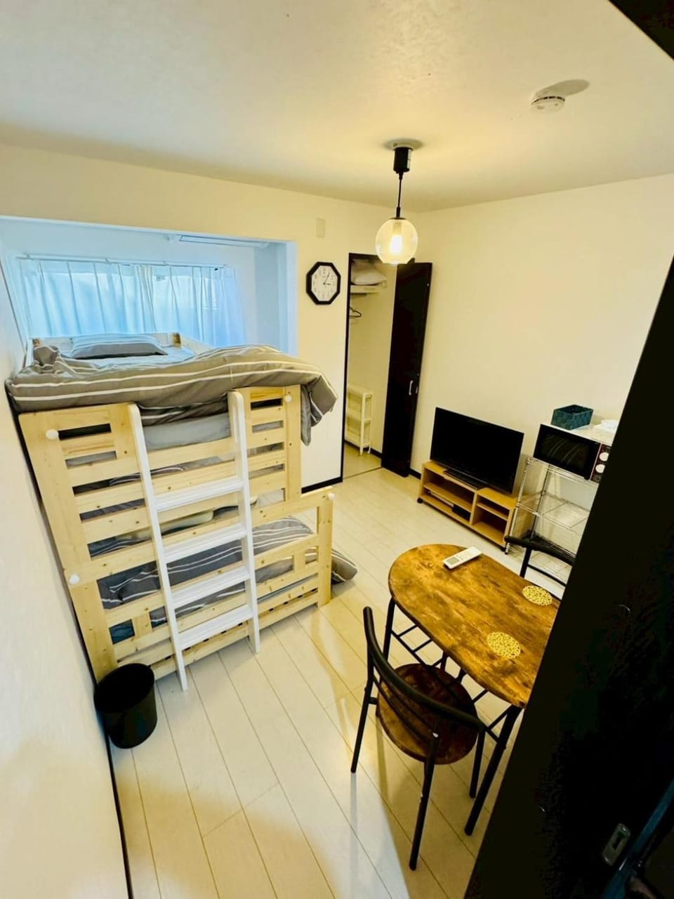 Photo of the whole room, bunk bed