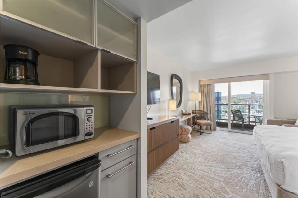 Ala Moana Hotel 3402 Spectacular Ocean Views Apartment in Honolulu