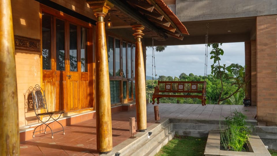 Property building, Patio, Spring, Day, Garden, View (from property/room), Balcony/Terrace, Garden view