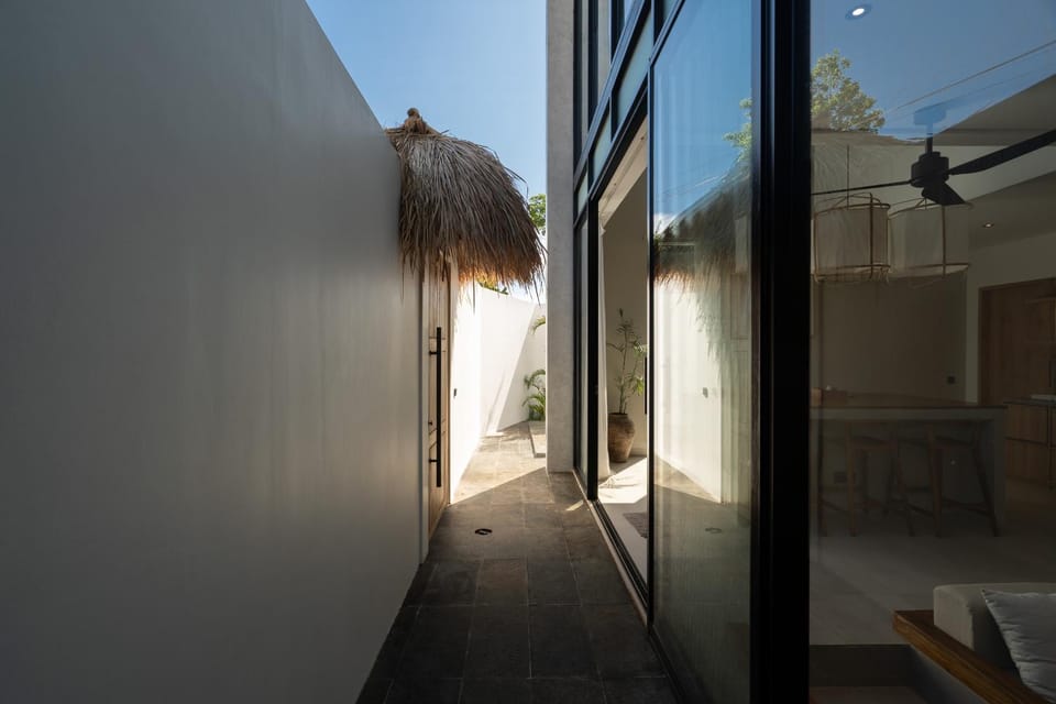 Villa The Peak - Uluwatu by Yolla Hospitality Villa in Bali