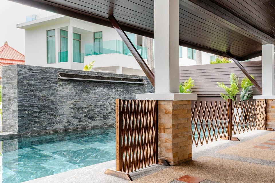 Patio, Swimming pool