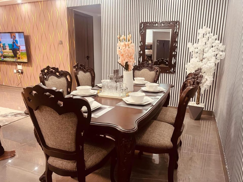 smart elegant three bedroom apartment with fully equipped gym child play area proximity to shopping malls and great breathtaking city views Apartment in Nairobi County
