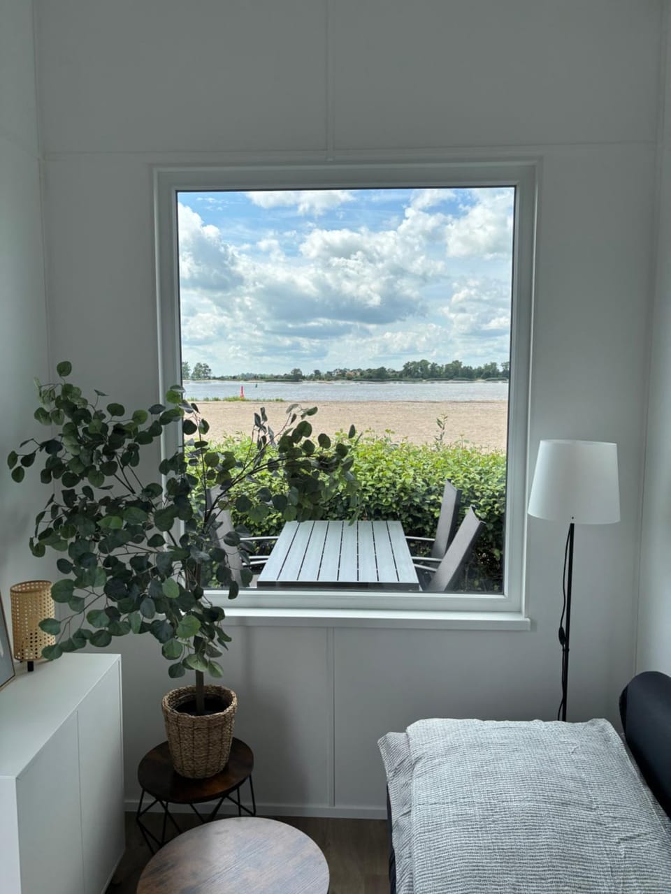 Tiny House direkt am Weserstrand Apartment in Lower Saxony, Germany