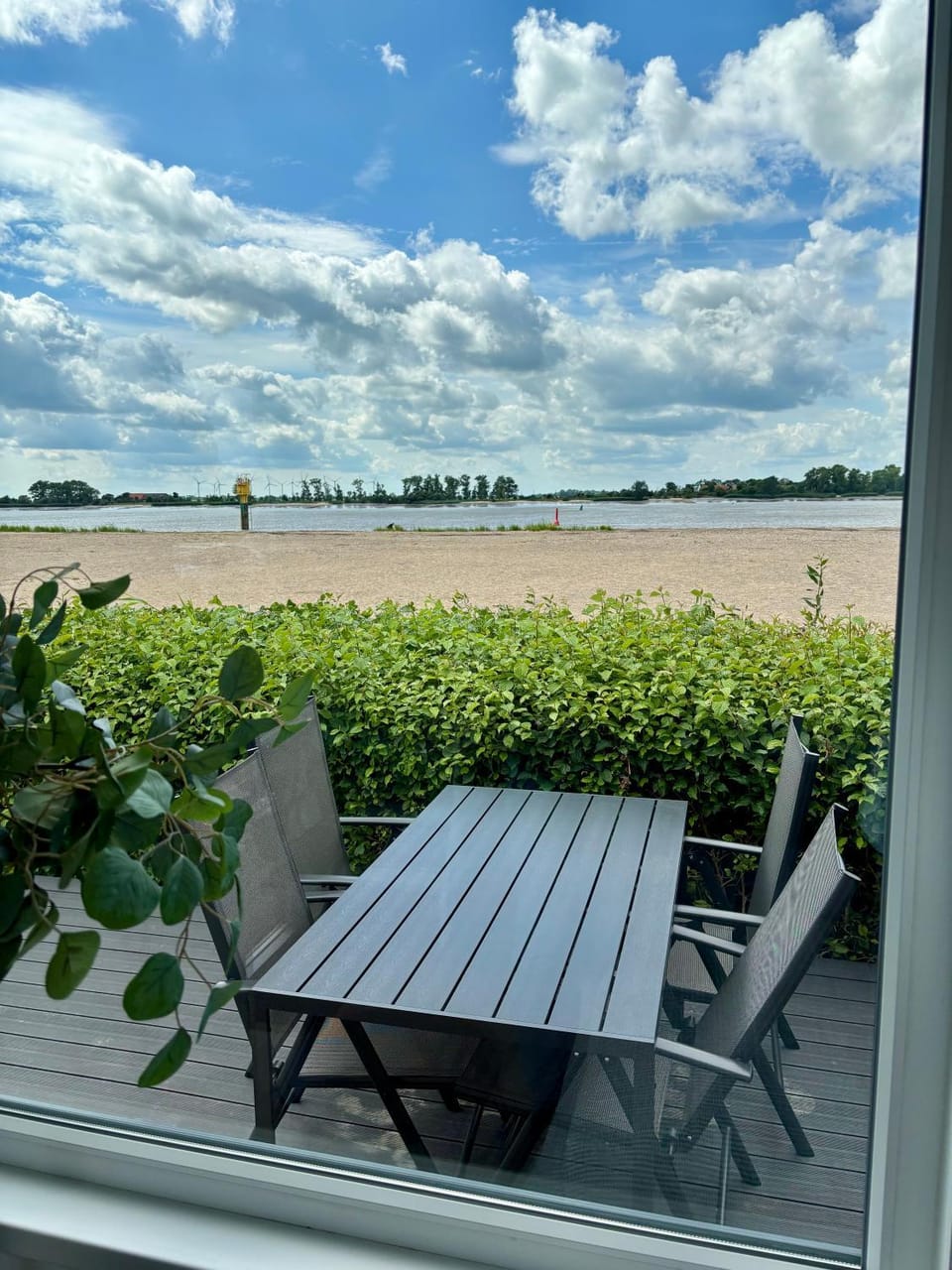 Tiny House direkt am Weserstrand Apartment in Lower Saxony, Germany