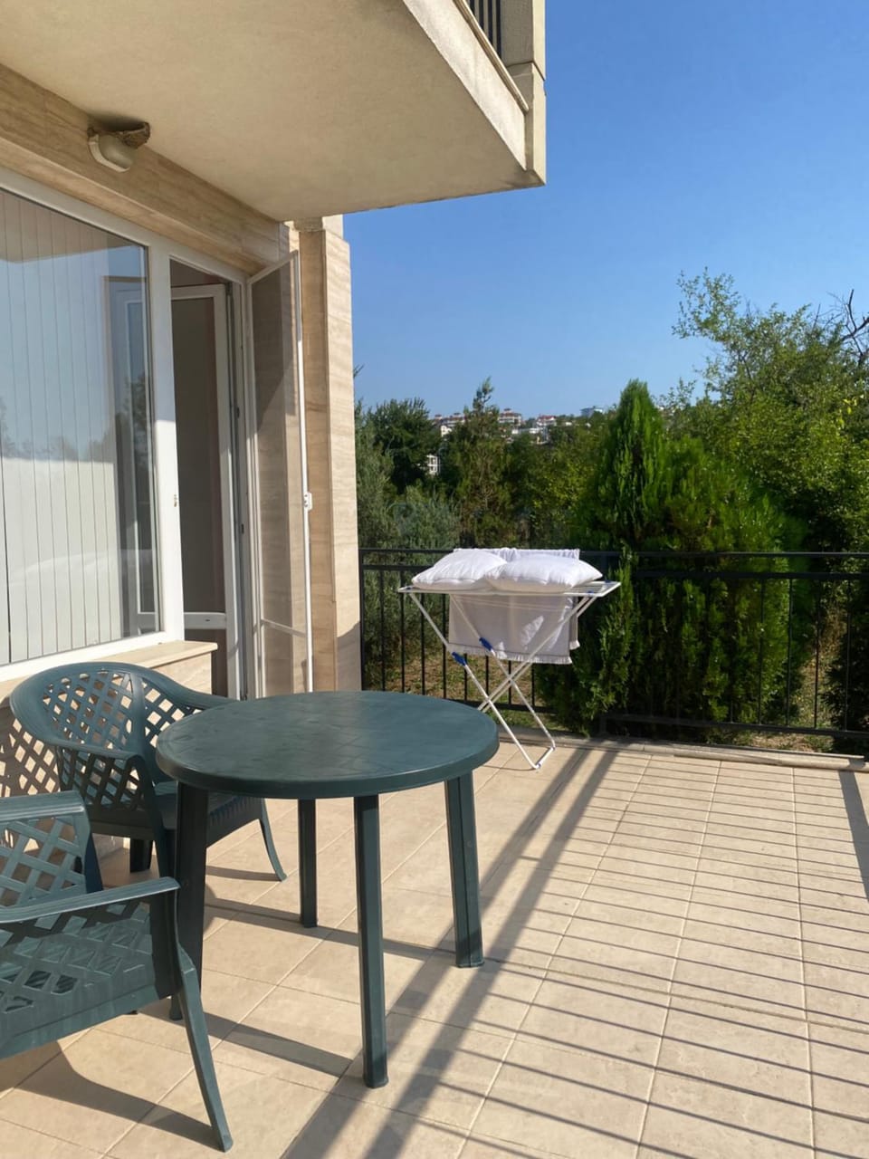 Sunny Byala Apartment in Varna Province