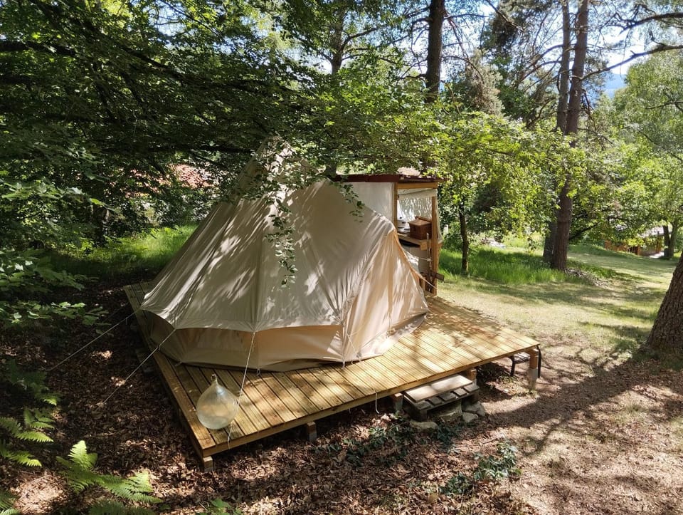 La Ramie Luxury tent in Auvergne-Rhône-Alpes