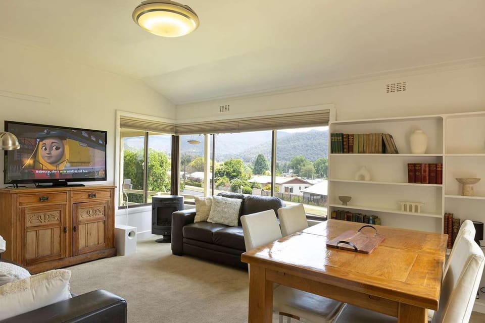 Cosy Candlewick Cottage - A Mount Beauty Delight House in Tawonga South