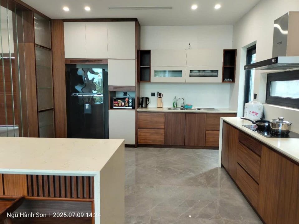 Lounge or bar, Dining area, minibar, stove