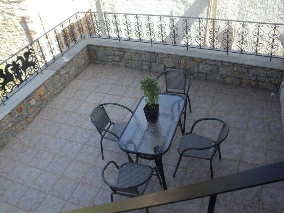 Patio, View (from property/room), Balcony/Terrace