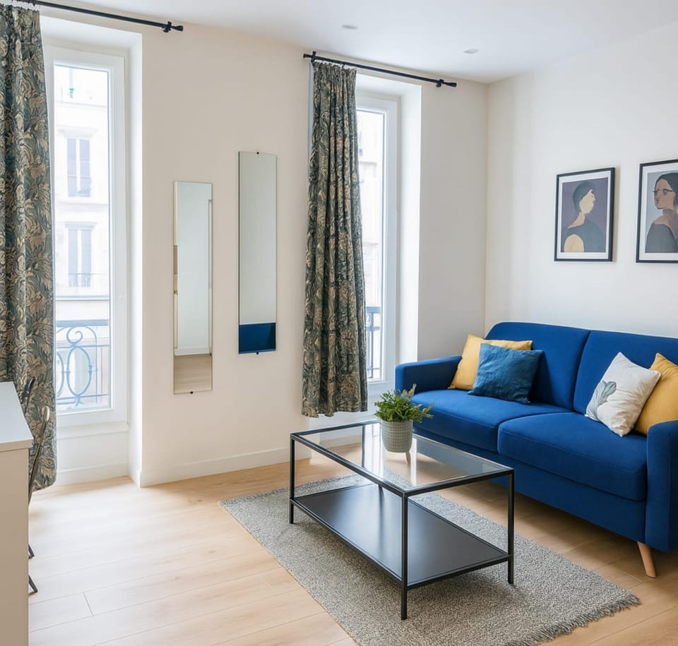 Distrito 10 A1 Apartment in Paris