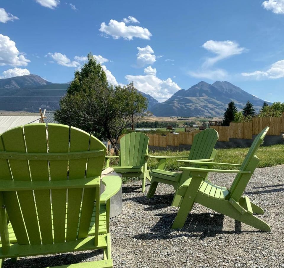 Gorgeous A-Frame Cabin for Two near Yellowstone with Incredible Glampground Amenities in Emigrant, Montana Cabin in Emigrant