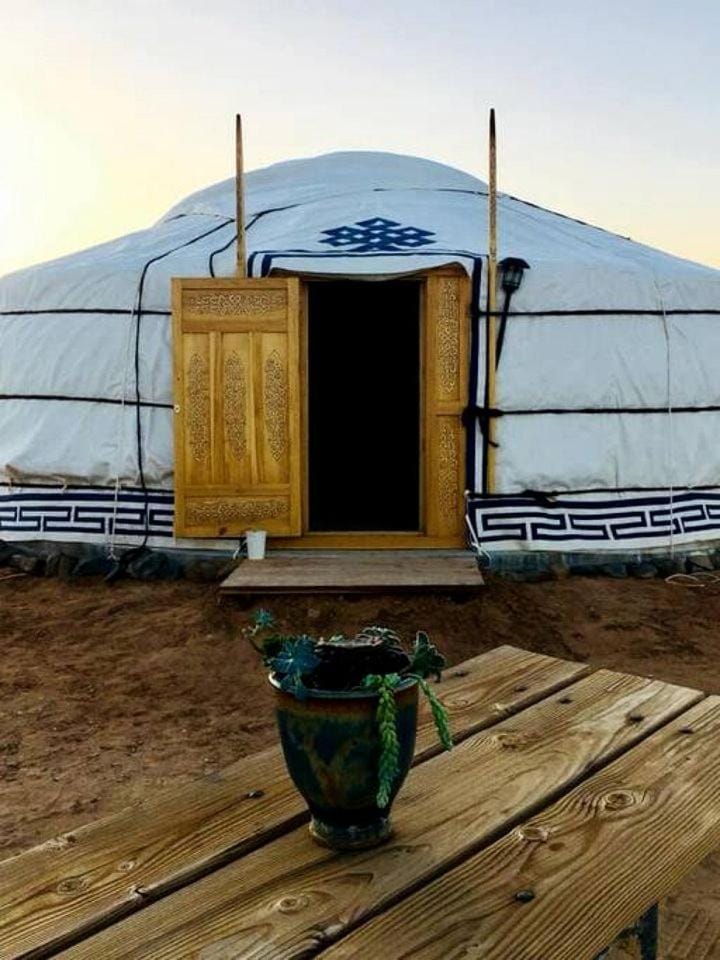 Picturesque Yurt Fantastic for Stargazing near Joshua Tree National Park, California Luxury tent in Twentynine Palms