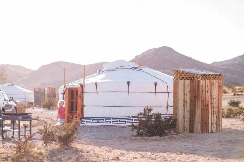Charming Stargazing Yurt near Joshua Tree National Park, California Luxury tent in Twentynine Palms