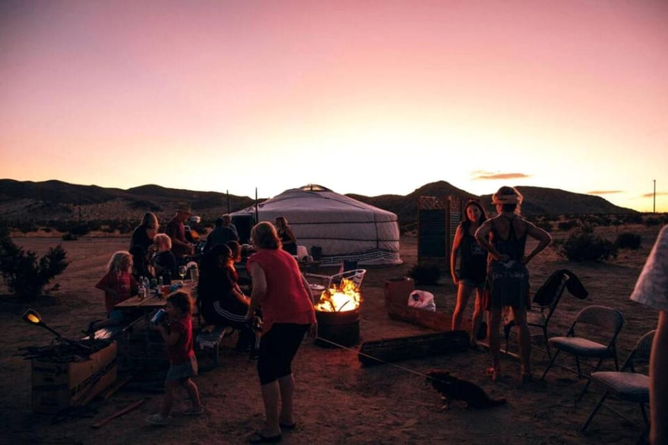 Cute Stargazing Yurt near Joshua Tree National Park, California Luxury tent in Twentynine Palms