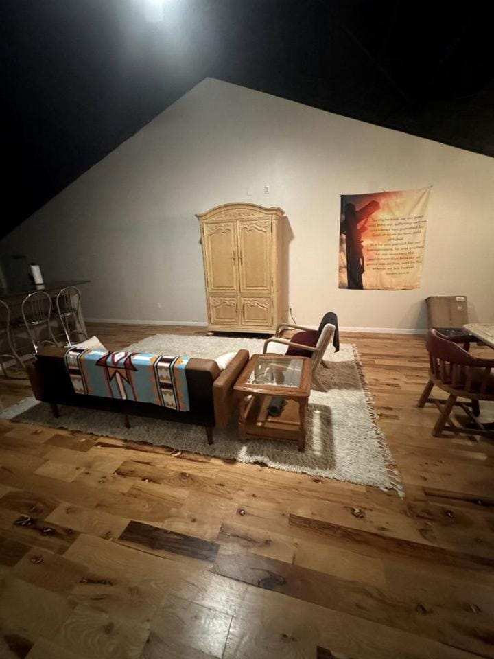 Unique Loft Rental with Access to Spacious Deck and Games Room for an Amazing Getaway by Tenkiller Ferry Lake in Oklahoma House in Tenkiller Ferry Lake