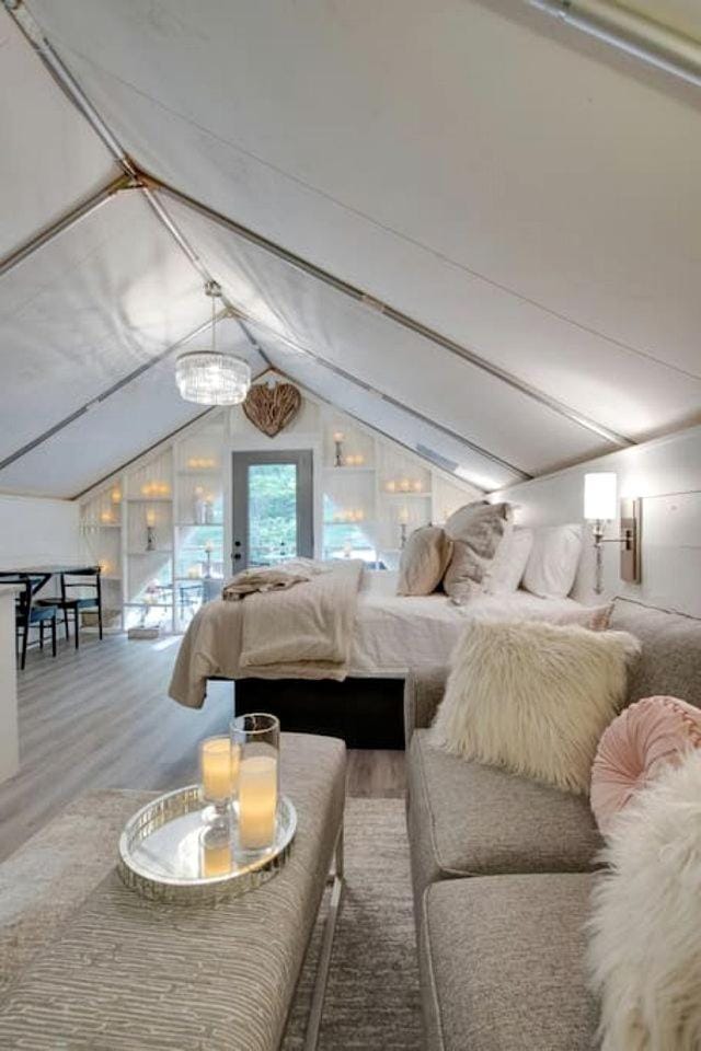 Gorgeous Tented Cabin and Sauna and Hot-tub in Scottsboro, Alabama Cabin in Grant