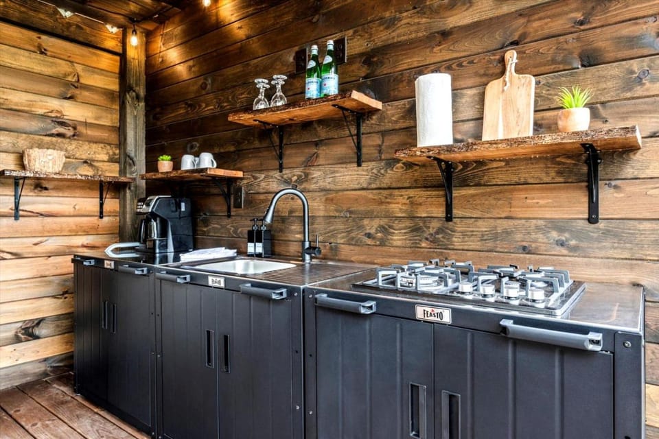 Beautiful Cabin with Fire Pit in Hayesville, North Carolina Cabin in Shooting Creek