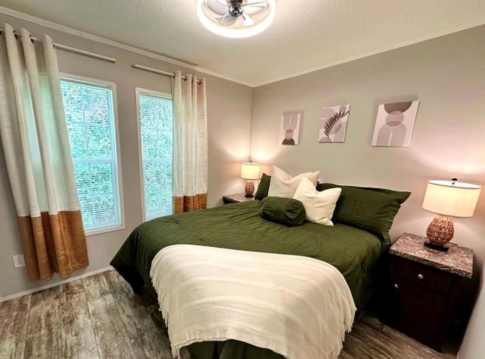 Outstanding Cottage in Dunnellon, Florida House in Florida