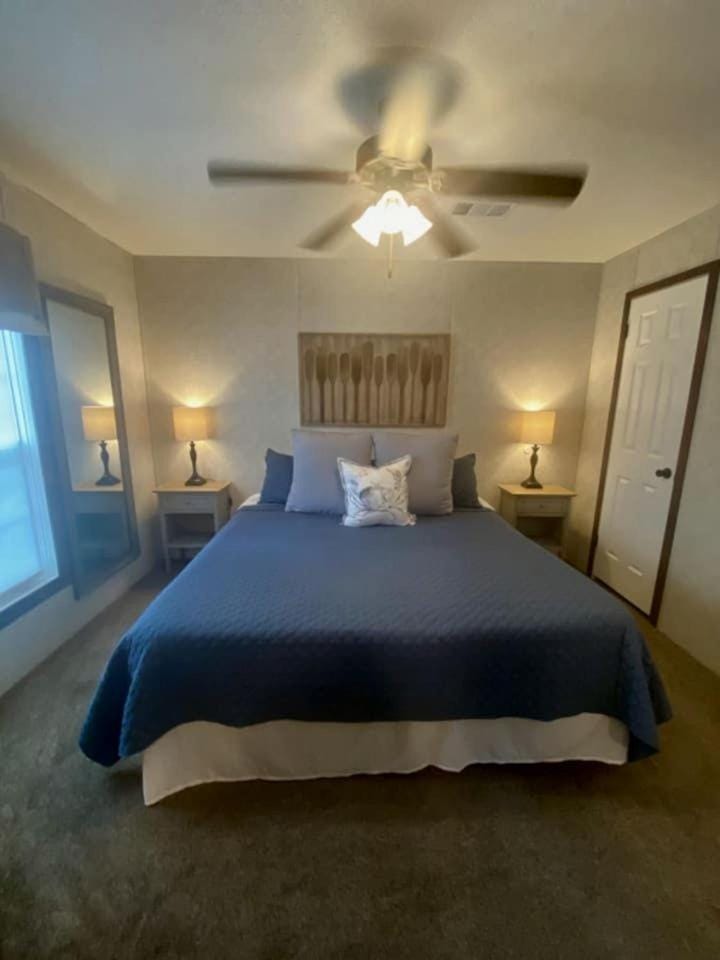 Incredible Cottage with Fire Pit in Dunnellon, Florida House in Florida