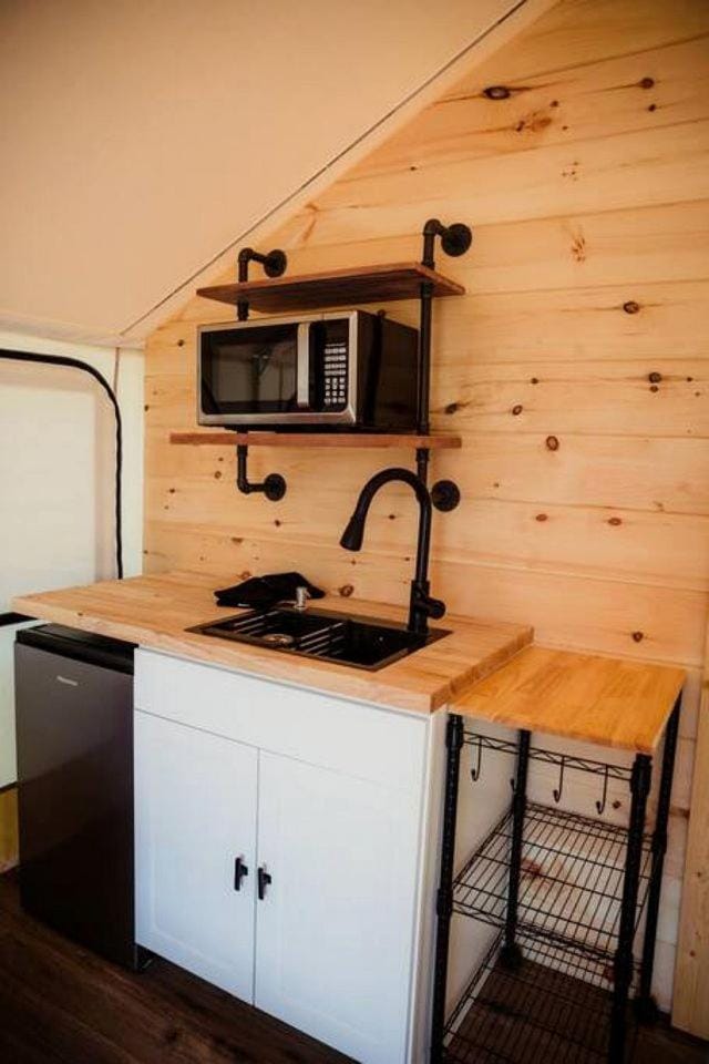 Fully Furnished Safari Tent with Sauna and Hiking Trails in Kentucky Luxury tent in Lake Barkley
