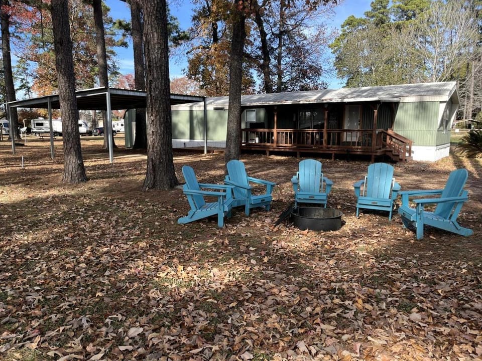 Amazing Vacation Rental in Sabine National Forest on Toledo Bend Lake for a Fantastic Family Escape in Hemphill, Texas House in Toledo Bend Reservoir