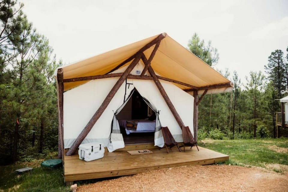 Amazing Safari Tent with Sauna, Fire Pit and Hot-tub in Cadiz, Kentucky Luxury tent in Lake Barkley