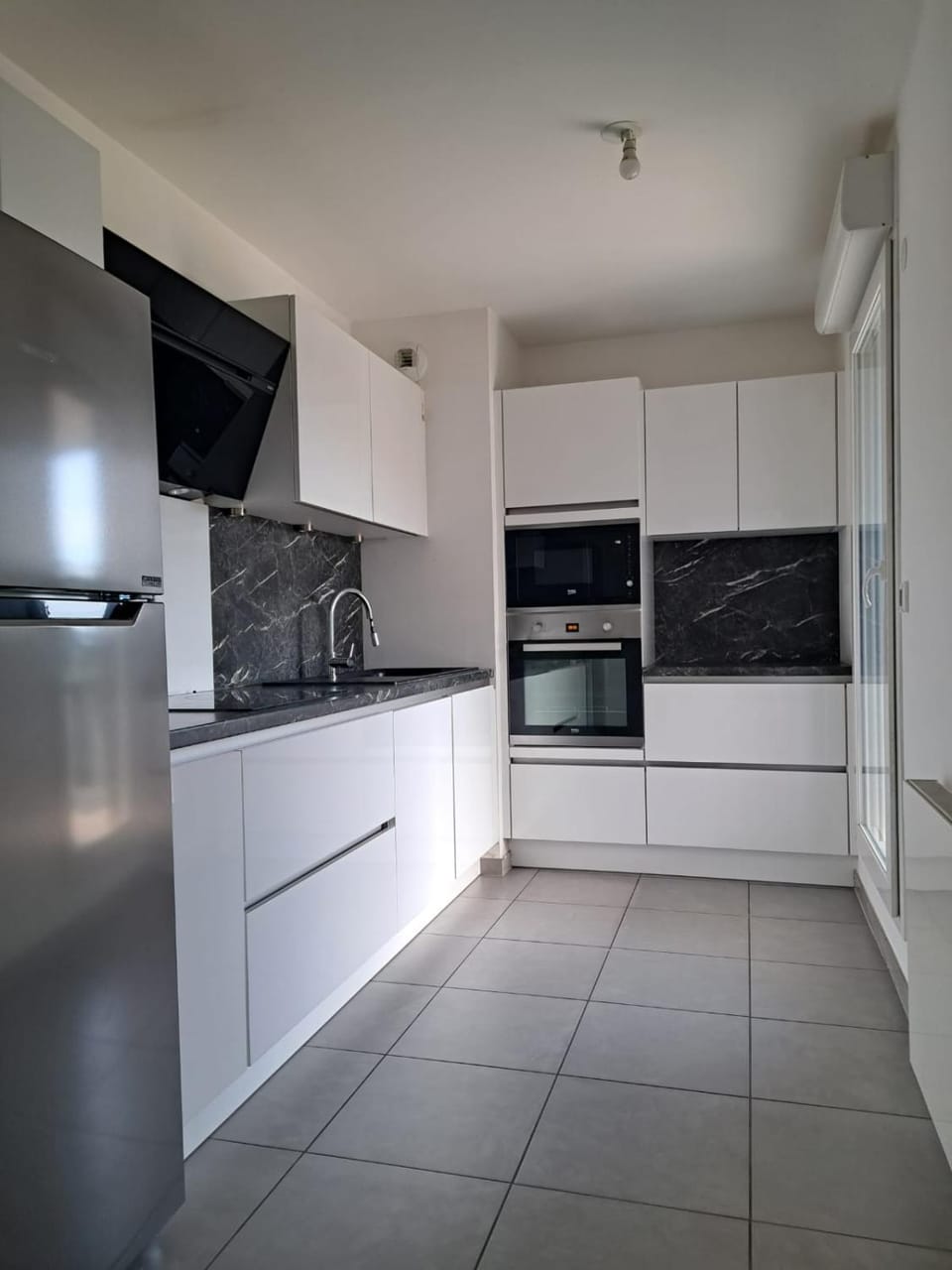 grand appartement avec balcon et garage Apartment in Auvergne-Rhône-Alpes